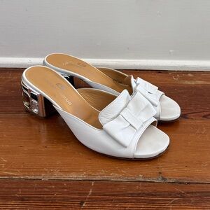 Giovanni Fabiani White Leather Gem Heel Mules  Made in Italy Sz 37 / 7
